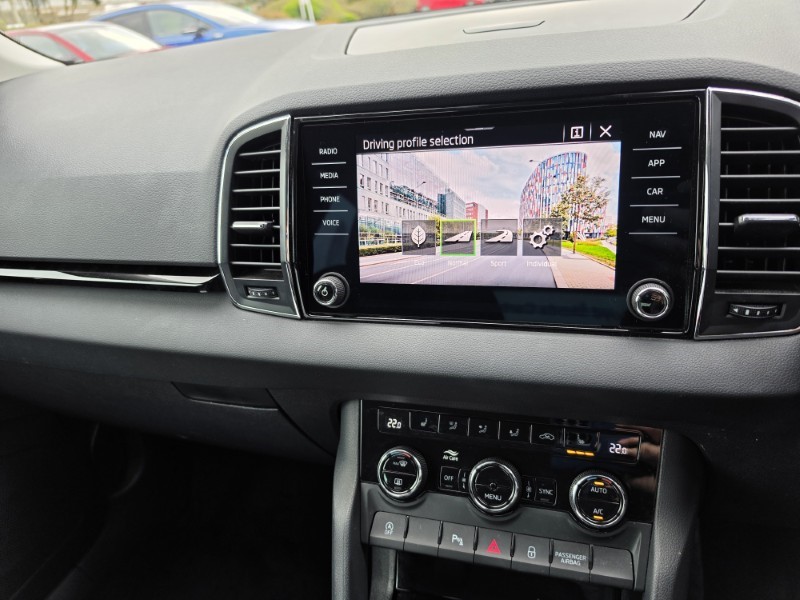 2020 (70) SKODA KAROQ 1.5 TSI SE L 5dr DSG 5200519