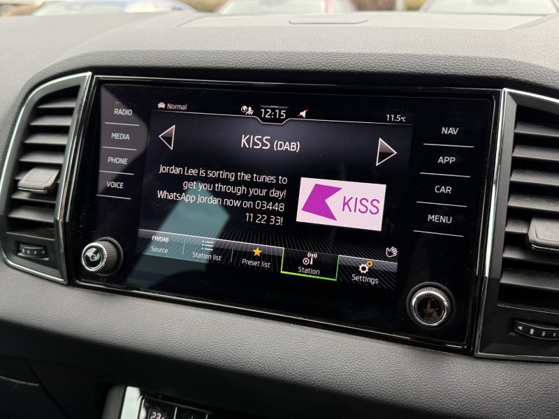 2020 (70) SKODA KAROQ 1.5 TSI SE L 5dr DSG 5104704