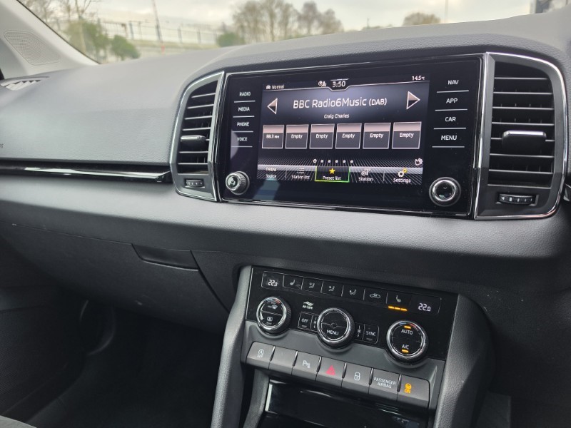 2020 (70) SKODA KAROQ 1.5 TSI SE L 5dr DSG 5200510