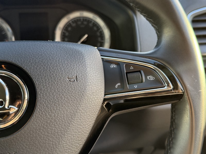 2018 (18) SKODA KAROQ 1.6 TDI SE L 5dr DSG 5063009