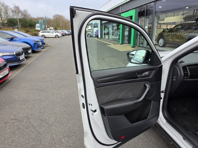 2024 (73) SKODA KODIAQ 2.0 TDI 200 Sport Line 4x4 5dr DSG [7 Seat] 5162433