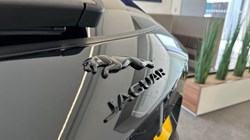2021 (21) JAGUAR F-PACE 2.0 D200 R-Dynamic HSE 5dr Auto AWD 3170684
