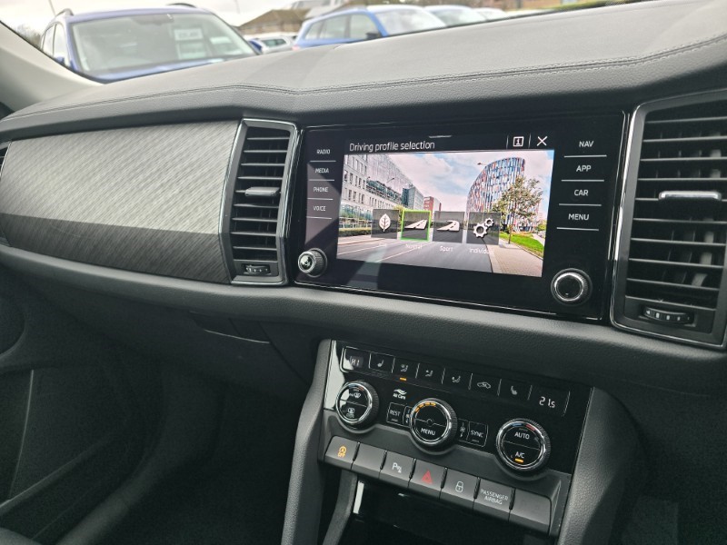 2024 (73) SKODA KODIAQ 1.5 TSI SE L Executive 5dr DSG [7 Seat] 5146778
