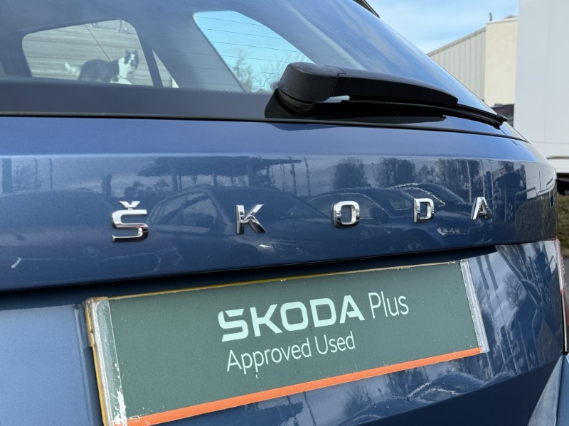 2020 (20) SKODA FABIA 1.0 TSI SE Drive 5dr 5122926