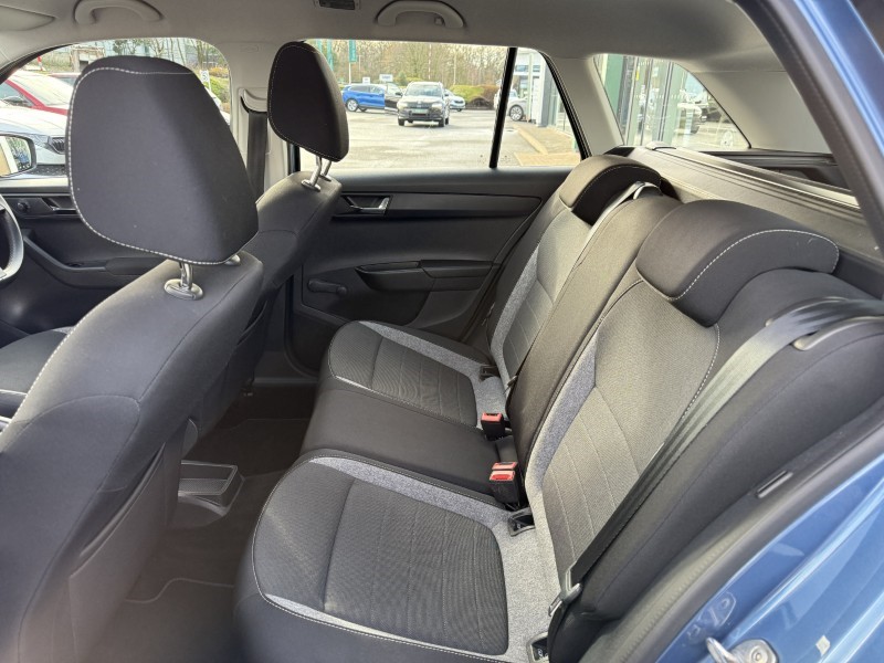 2020 (20) SKODA FABIA 1.0 TSI SE Drive 5dr 5122894