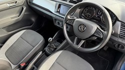 2020 (20) SKODA FABIA 1.0 TSI SE Drive 5dr 5122898