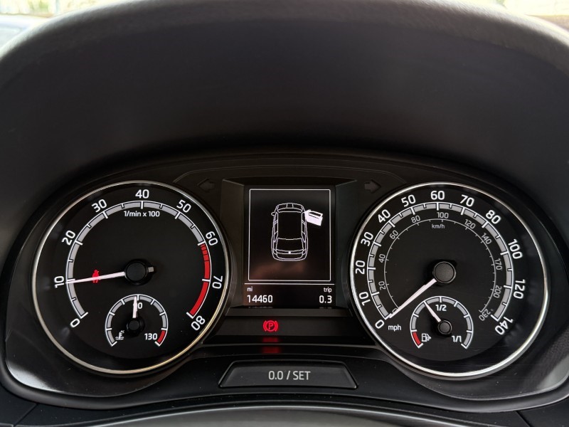 2020 (20) SKODA FABIA 1.0 TSI SE Drive 5dr 5122908