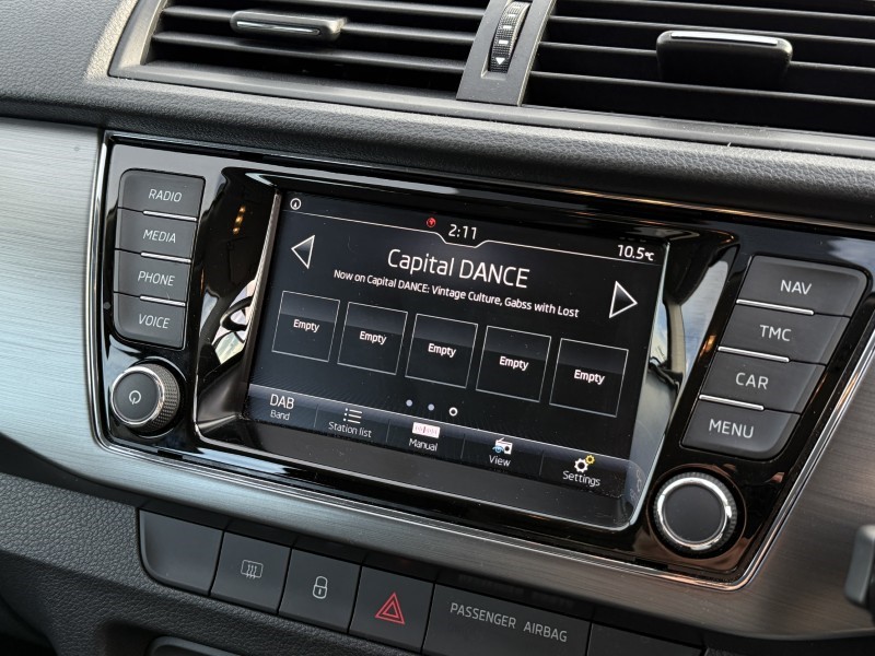 2020 (20) SKODA FABIA 1.0 TSI SE Drive 5dr 5122914