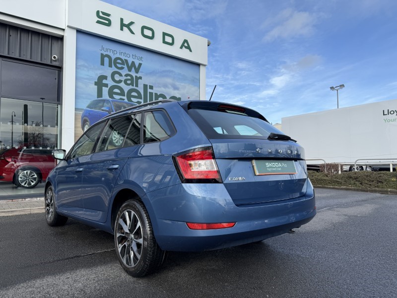 2020 (20) SKODA FABIA 1.0 TSI SE Drive 5dr 5122924