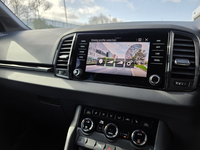 2023 (73) SKODA KAROQ 1.5 TSI Sportline 5dr DSG 5164223