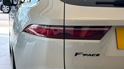 2021 (71) JAGUAR F-PACE 2.0 D200 R-Dynamic HSE 5dr Auto AWD 3163311