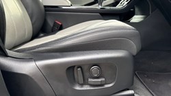 2023 (23) LAND ROVER RANGE ROVER EVOQUE 2.0 D200 R-Dynamic SE 5dr Auto 5123828