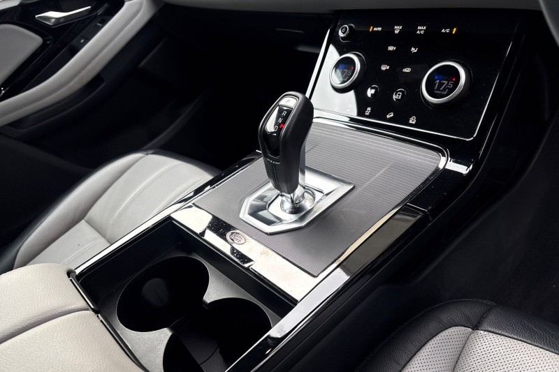 2023 (23) LAND ROVER RANGE ROVER EVOQUE 2.0 D200 R-Dynamic SE 5dr Auto 5123817