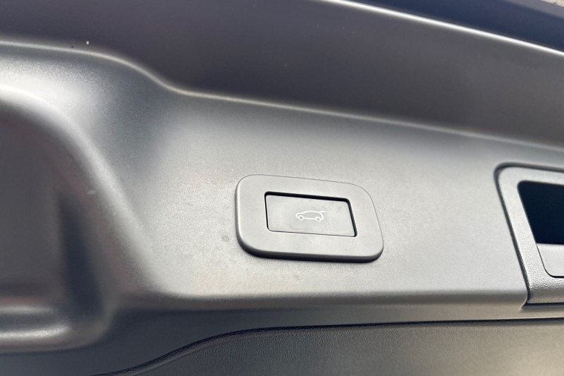 2023 (23) LAND ROVER RANGE ROVER EVOQUE 2.0 D200 R-Dynamic SE 5dr Auto 5123847