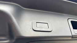 2023 (23) LAND ROVER RANGE ROVER EVOQUE 2.0 D200 R-Dynamic SE 5dr Auto 5123847