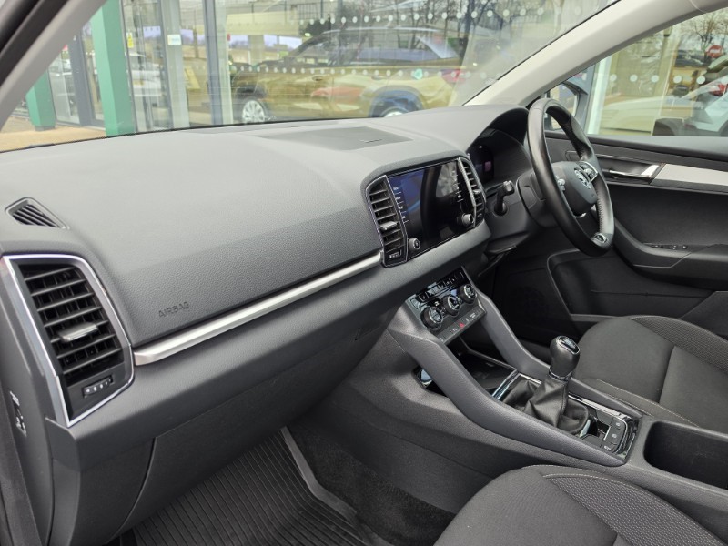 2023 (73) SKODA KAROQ 1.5 TSI SE Drive 5dr 5182332