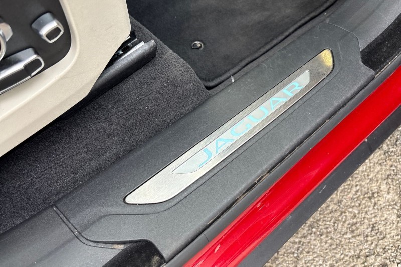 2024 (24) JAGUAR F-PACE 2.0 P400e R-Dynamic HSE Black 90th Anniv 5dr Auto 5117387