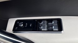 2024 (24) JAGUAR F-PACE 2.0 P400e R-Dynamic HSE Black 90th Anniv 5dr Auto 5117369