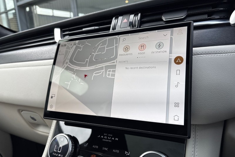2024 (24) JAGUAR F-PACE 2.0 P400e R-Dynamic HSE Black 90th Anniv 5dr Auto 5117357
