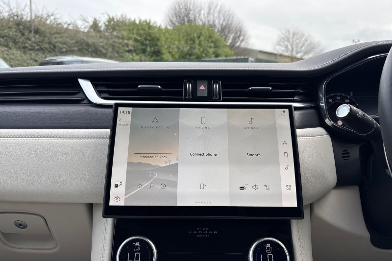2024 (24) JAGUAR F-PACE 2.0 P400e R-Dynamic HSE Black 90th Anniv 5dr Auto 5117360
