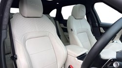 2024 (24) JAGUAR F-PACE 2.0 P400e R-Dynamic HSE Black 90th Anniv 5dr Auto 5117372
