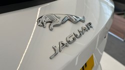 2022 (22) JAGUAR F-PACE 2.0 D200 R-Dynamic S 5dr Auto AWD 3167517