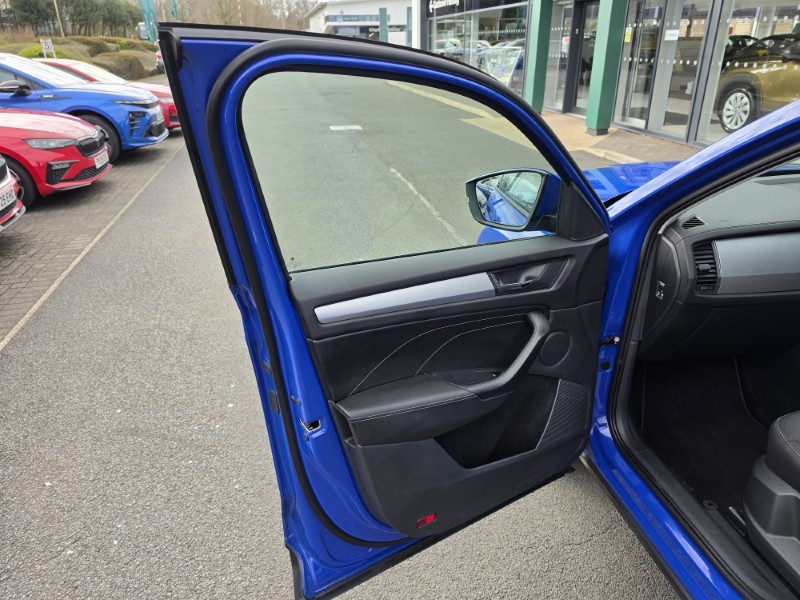 2023 (23) SKODA KODIAQ 2.0 TDI SE Drive 5dr DSG [7 Seat] 5166570