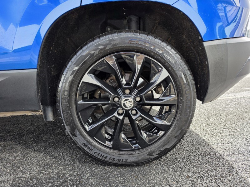 2021 (21) SKODA KAROQ 1.5 TSI SE Drive 5dr 5176458