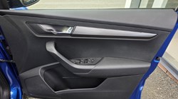 2021 (21) SKODA KAROQ 1.5 TSI SE Drive 5dr 5168460