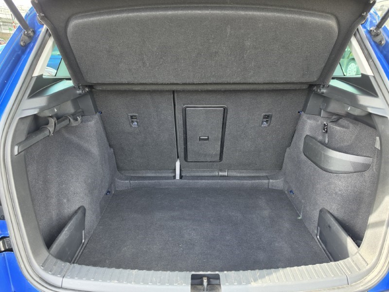 2021 (21) SKODA KAROQ 1.5 TSI SE Drive 5dr 5175806