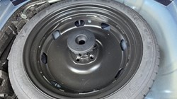 2021 (21) SKODA KAROQ 1.5 TSI SE Drive 5dr 5175807