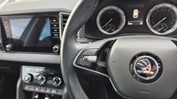 2021 (21) SKODA KAROQ 1.5 TSI SE Drive 5dr 5168464
