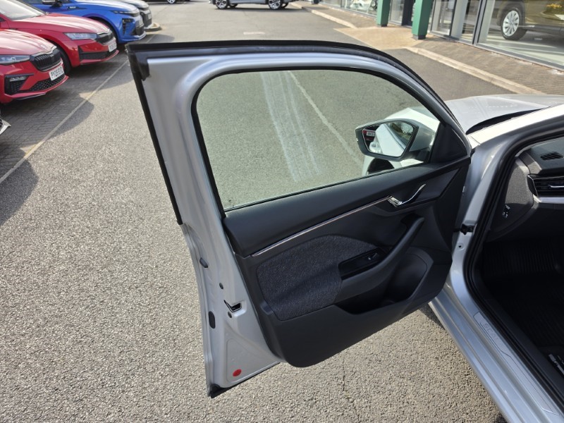2024 (74) SKODA SCALA 1.5 TSI SE L 5dr 5194246