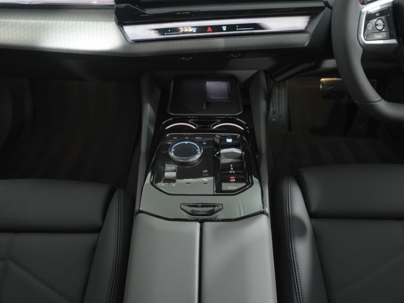  BMW 5 SERIES 530e M Sport 5dr Auto 5760408