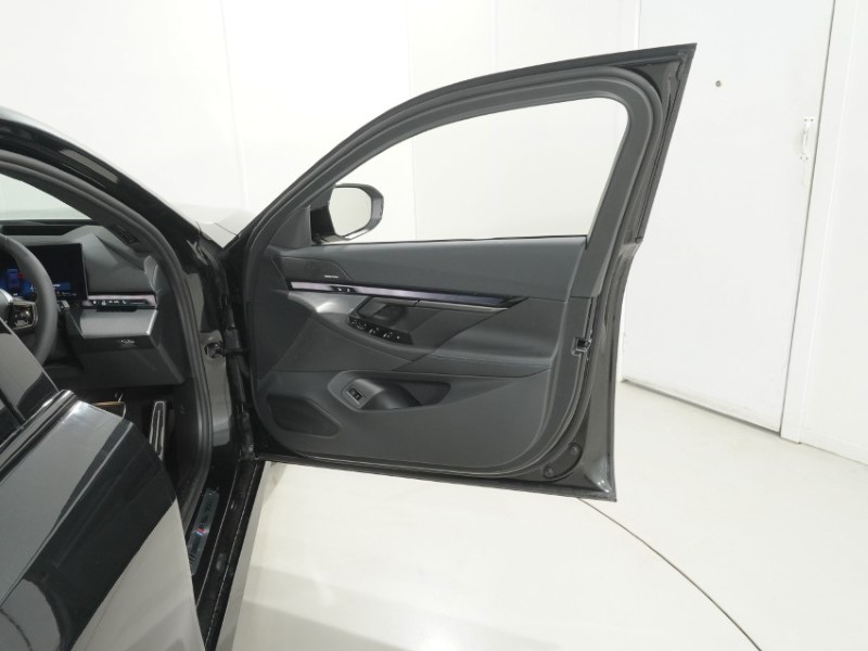 BMW 5 SERIES 530e M Sport 5dr Auto 5760422