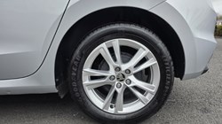 2025 (74) SKODA FABIA 1.0 TSI 116 SE L Edition 5dr DSG 5182016