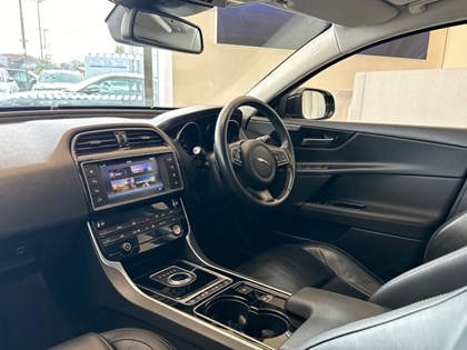 2016 (16) JAGUAR XE 2.0d [180] Prestige 4dr Auto AWD