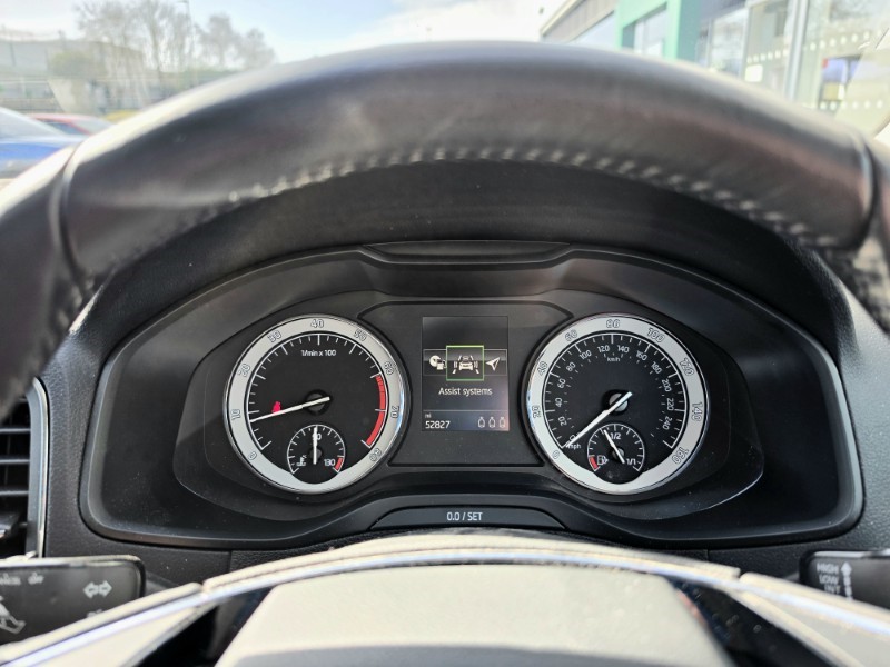 2022 (22) SKODA KAROQ 1.5 TSI SE Drive 5dr 5186818