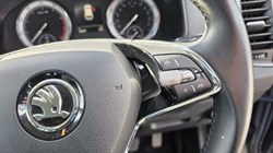 2022 (22) SKODA KAROQ 1.5 TSI SE Drive 5dr 5186814