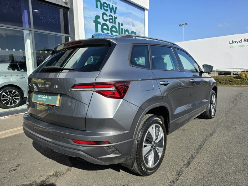 2022 (22) SKODA KAROQ 1.5 TSI SE Drive 5dr 5186779