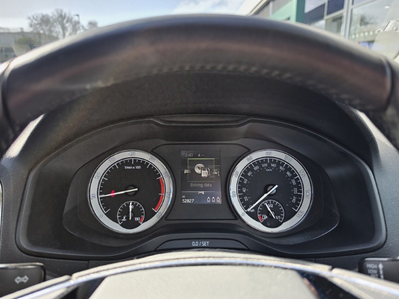 2022 (22) SKODA KAROQ 1.5 TSI SE Drive 5dr 5186819