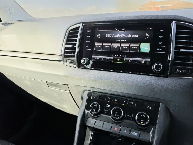 2022 (22) SKODA KAROQ 1.5 TSI SE Drive 5dr 5186827