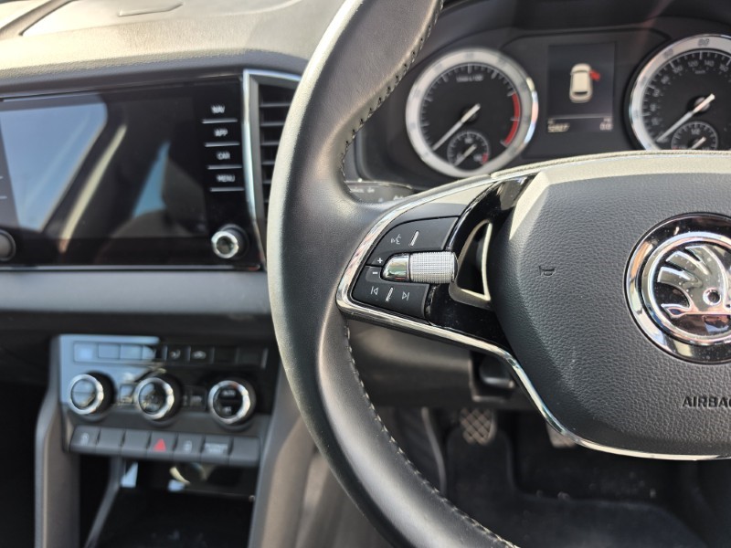 2022 (22) SKODA KAROQ 1.5 TSI SE Drive 5dr 5186812