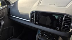 2022 (22) SKODA KAROQ 1.5 TSI SE Drive 5dr 5186811