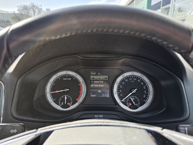 2022 (22) SKODA KAROQ 1.5 TSI SE Drive 5dr 5186825