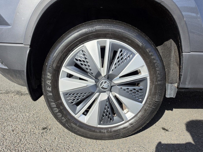 2022 (22) SKODA KAROQ 1.5 TSI SE Drive 5dr 5186783