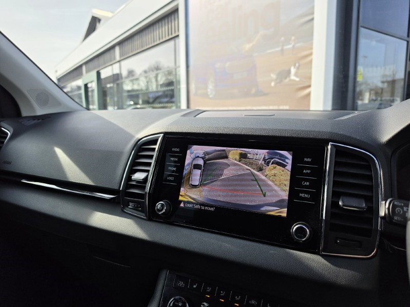 2023 (23) SKODA KAROQ 2.0 TDI SE L 5dr 5204353