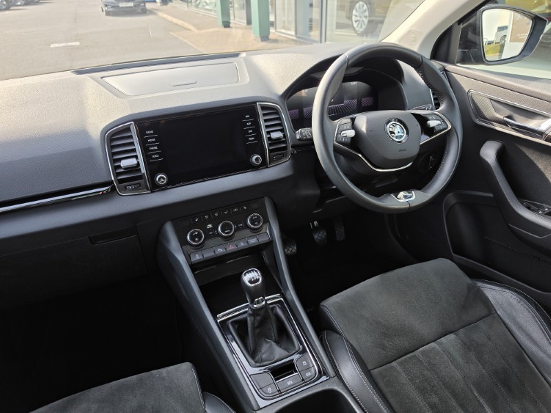 2023 (23) SKODA KAROQ 2.0 TDI SE L 5dr 5204368