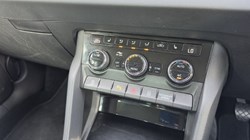 2023 (23) SKODA KAROQ 2.0 TDI SE L 5dr 5204403