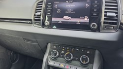 2023 (23) SKODA KAROQ 2.0 TDI SE L 5dr 5204397